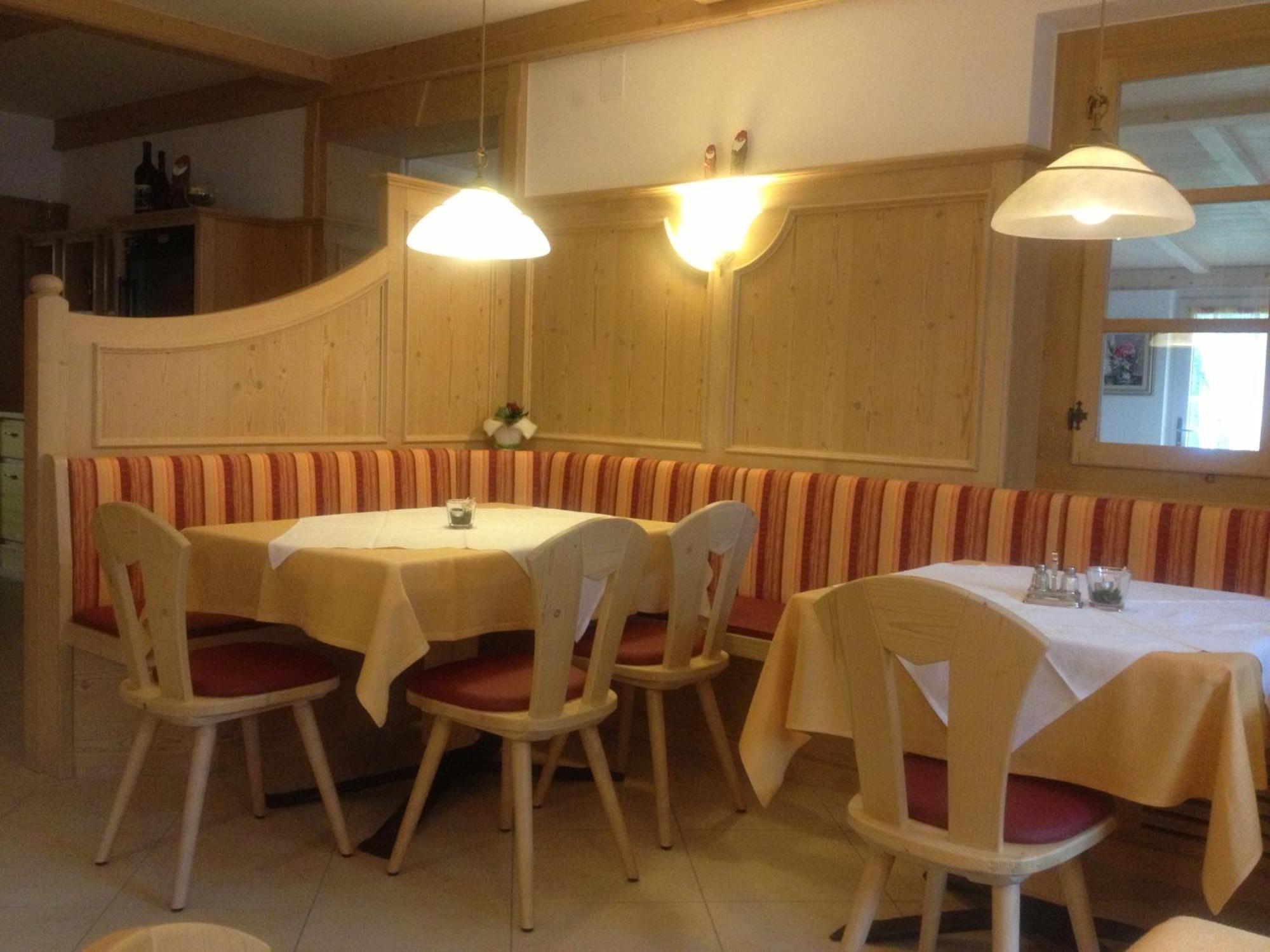 Hotel Olympia Sarentino Buitenkant foto