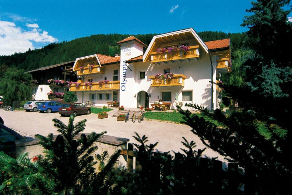 Hotel Olympia Sarentino Buitenkant foto